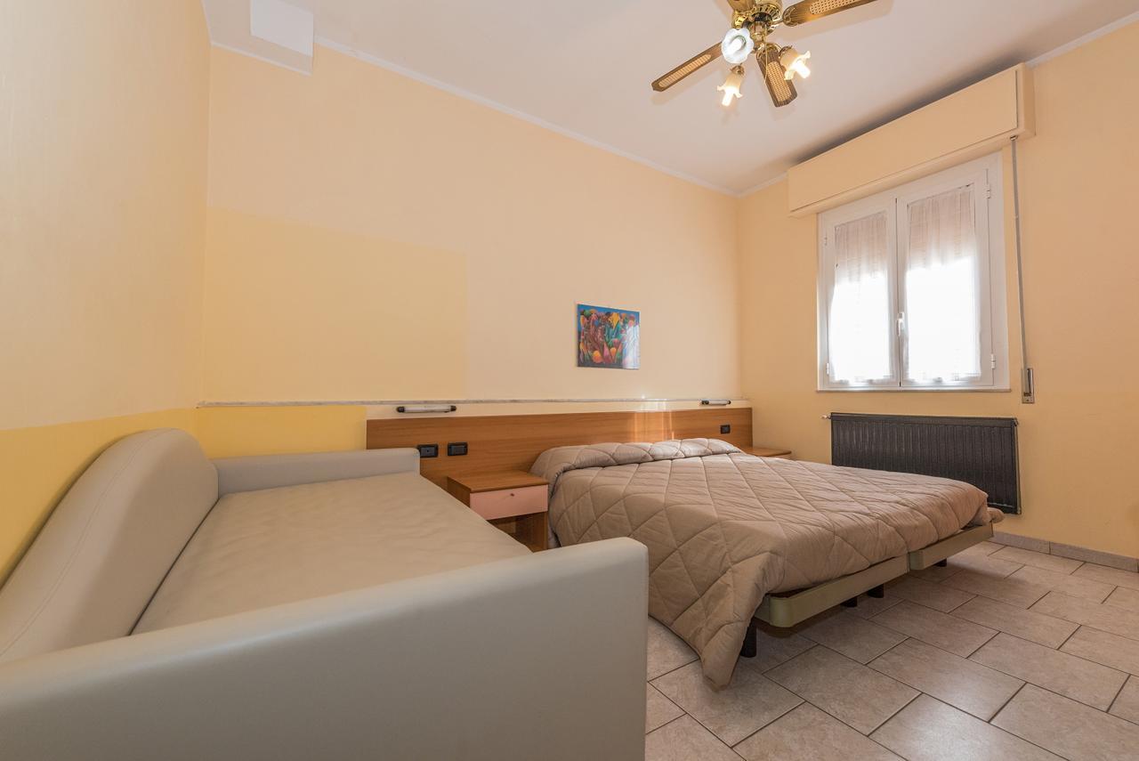 Hotel Santa Maria Финале Лигуре Екстериор снимка